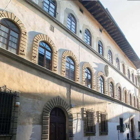 Apartment Visconti Di Modrone Palace Heart Of